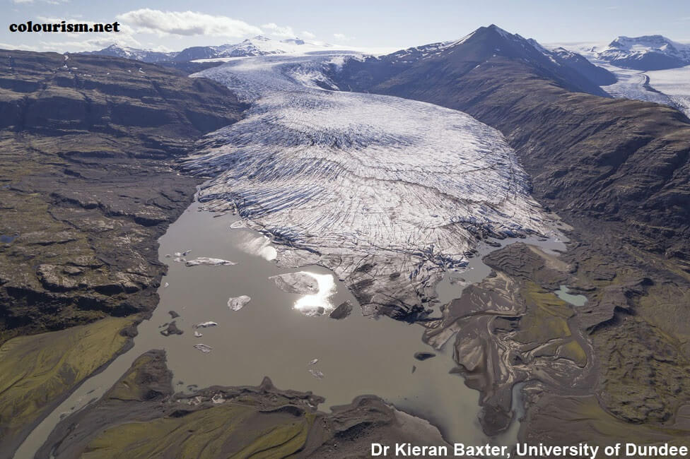 ธารน้ำแข็ง บนภูเขาละลายถึง 80% ธารน้ำแข็งในเทือกเขาฮินดูกูชและหิมาลายันอาจสูญเสียปริมาณมากถึง 80% ของปริมาตรปัจจุบันในศตวรรษนี้